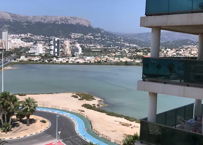 Con Buena Vista شقة